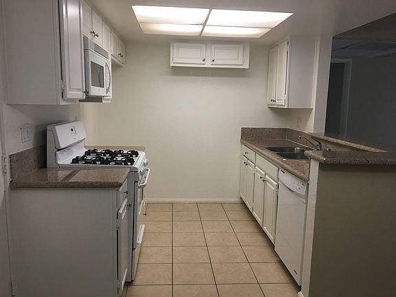5th image of 11416 Albers St APT 105
