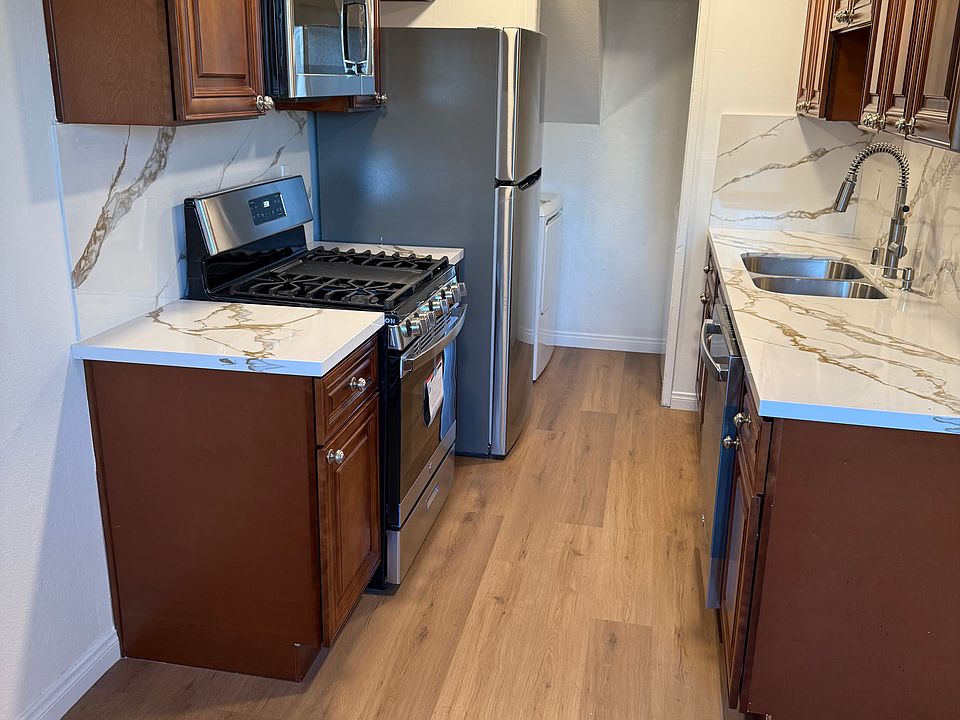 1st image of 9047 Langdon Ave Unit 39