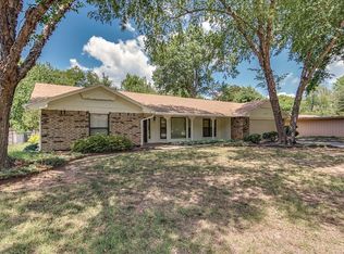 3010 Parkwood Dr, Rogers, AR 72756