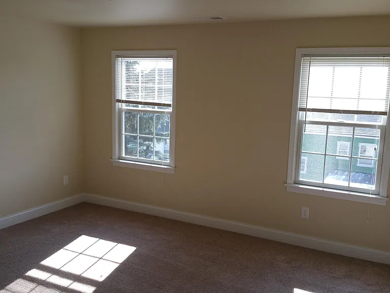 215 Campbell St #3 — Photo 10