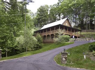 450 Whispering Pine Way, Mountain City, TN 37683