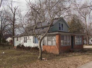 303 N Wayne St, Fremont, IN 46737