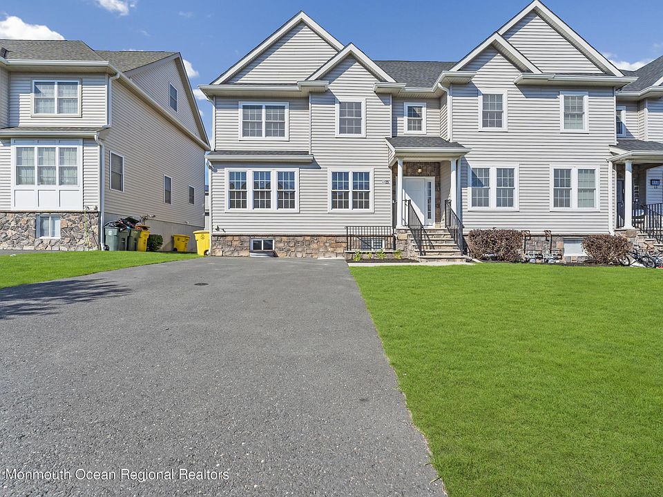 1st image of 25 Flannery Ave