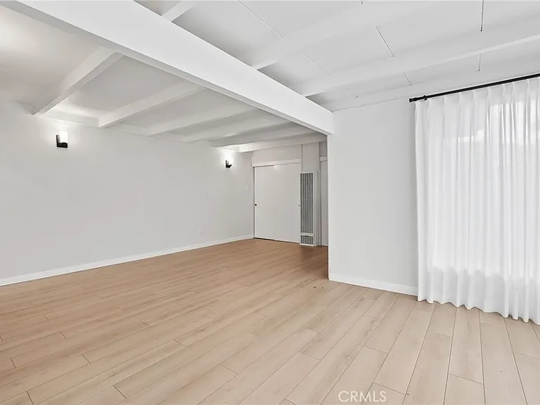 295 Wave St — Photo 12