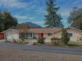 39633 Highview Dr, Oakhurst, CA
