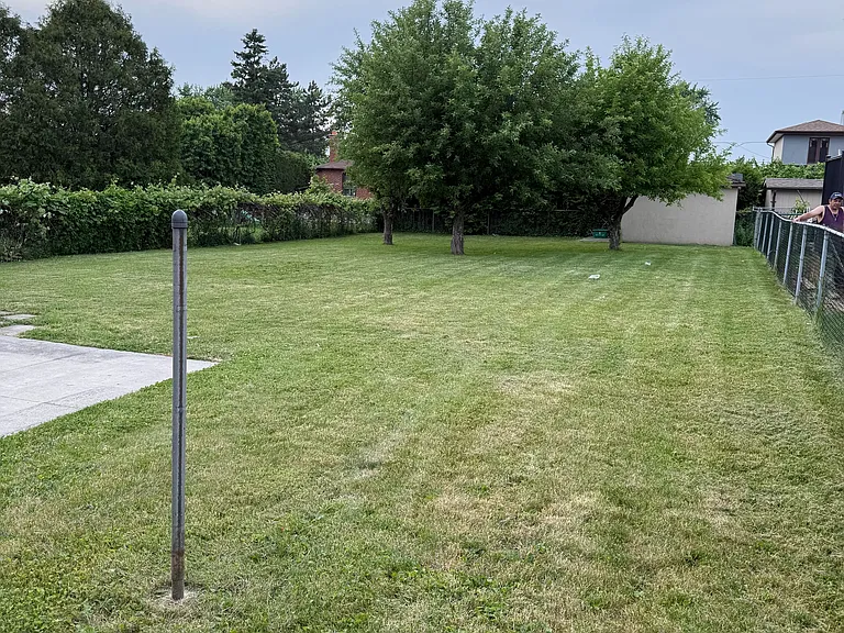 76 Calvington Dr — Photo 2