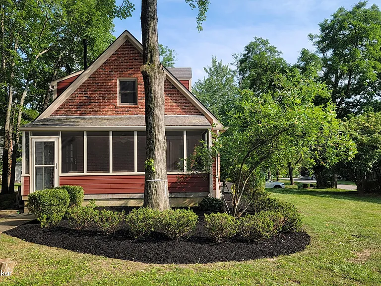 10315 Amberwell Park Rd — Photo 4
