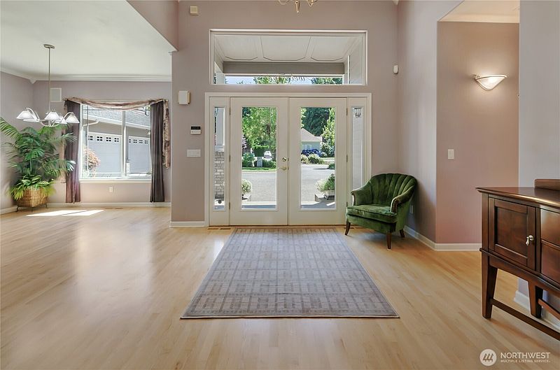 5th image of 5410 Klipsun Lane SW