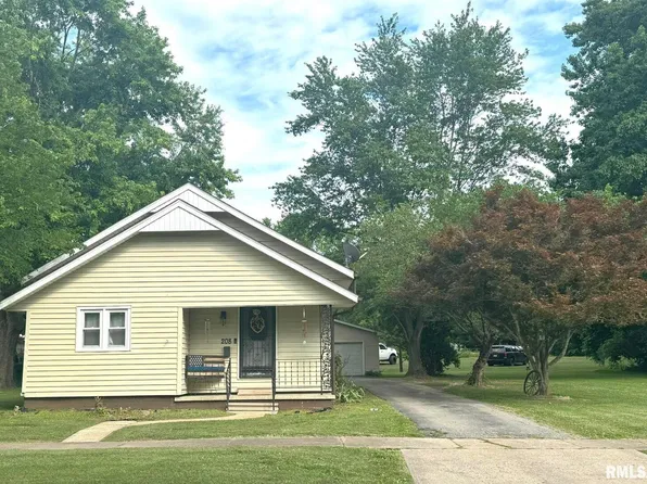 208 N Main St, Zeigler, IL 62999