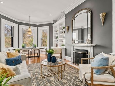 148 Commonwealth Ave APT 301, Boston, MA, 02116