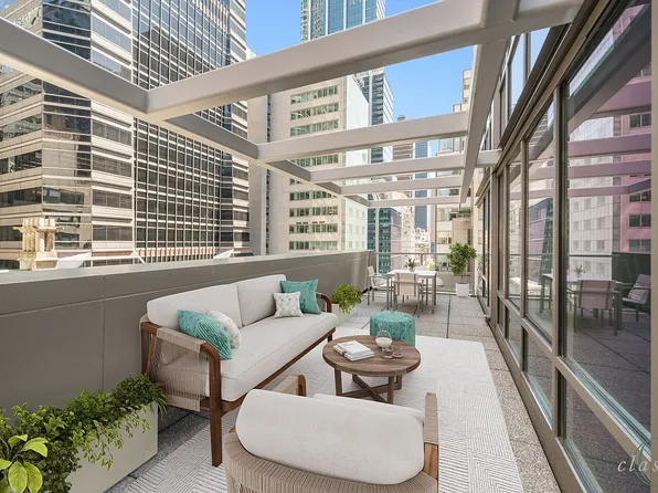 60 E 55th St APT 12D, New York, NY 10022