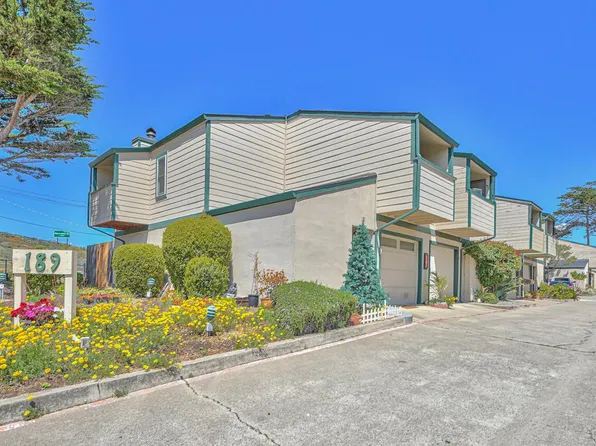 189 San Pablo Ct APT 2, Marina, CA 93933