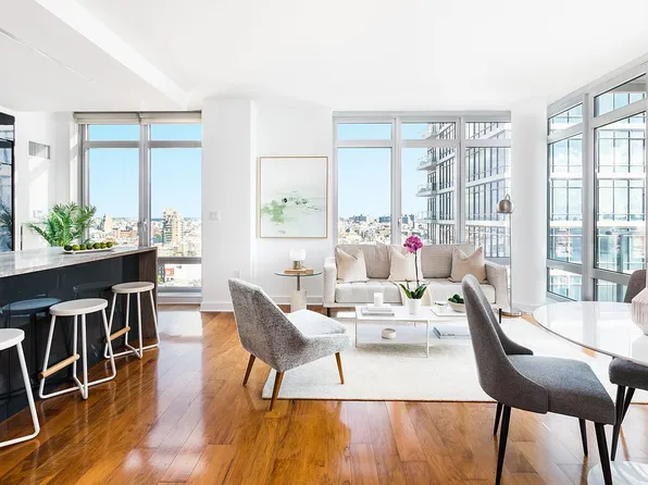2 Northside Piers APT 18F, Brooklyn, NY 11249