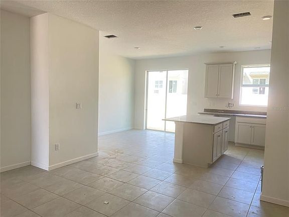 5th image of 1128 Lakeshore Breeze Pl