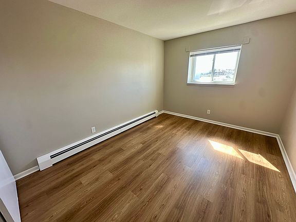 4th image of 1616 N Main St #1604-D-3
