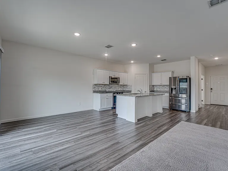 767 Camden Dr — Photo 9