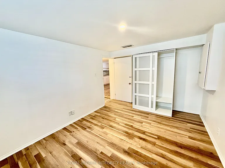 2175 Martha Ave #B — Photo 9