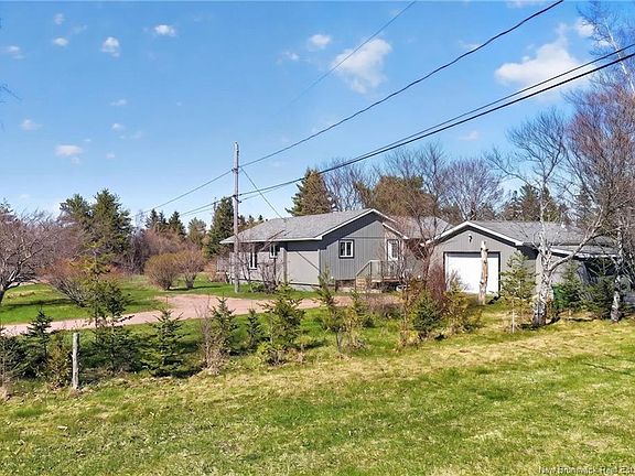 4th image of 19 Des Lauriers Rd