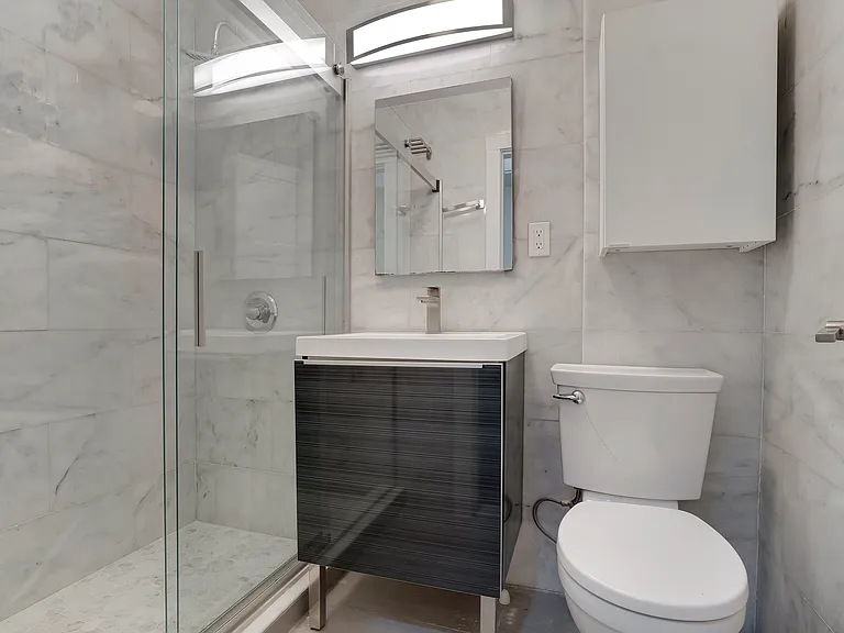 210 Avenue B #1N — Photo 6