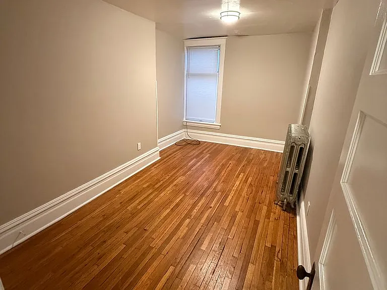 1014 Logan Ave — Photo 4