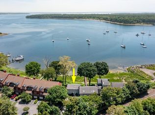 60 Oak Grove St #1, Warwick, RI 02886