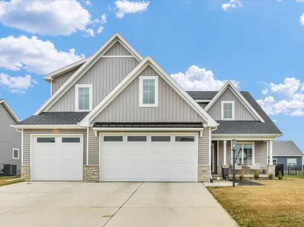 1403 Winterberry Rd, Savoy, IL 61874