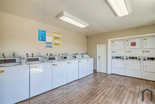 350 W Imperial Hwy — Photo 7