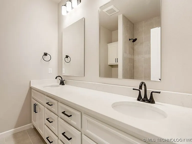 2712 W Van Buren Ct — Photo 11