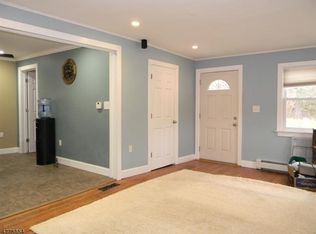 22 Lime Kiln Rd, Hamburg, NJ 07419