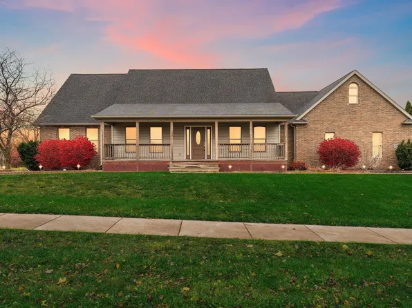 8250 E 95th Pl, Crown Point, IN 46307