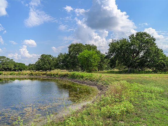 4th image of Roznov Rd