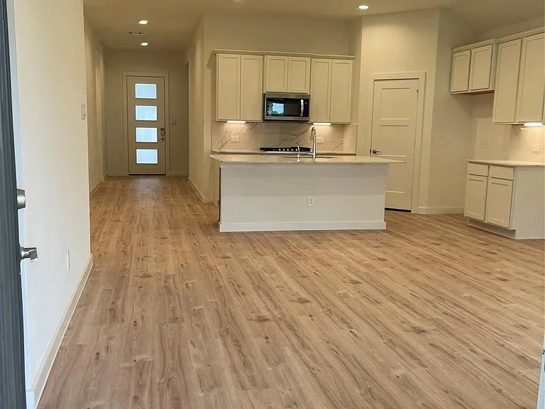 4518 Trapani Porta Way — Photo 6