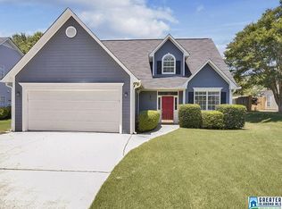 220 Leaf Ln, Alabaster, AL 35007