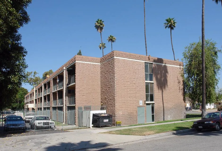 Riverbrook Apartment