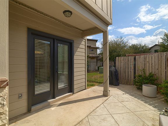 4th image of 2101 Rivers Edge Way APT 26