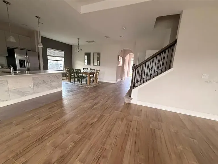 187 Brookes Pl — Photo 4