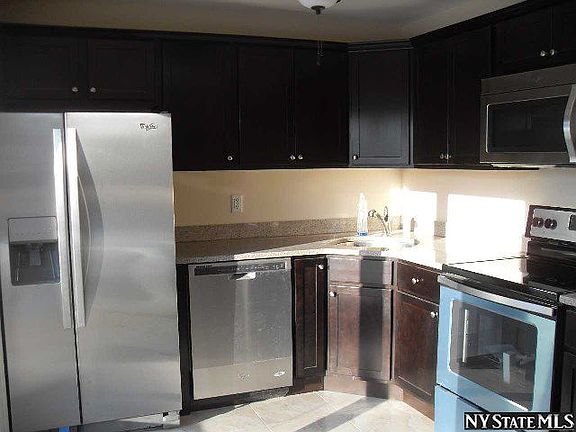 4th image of 2908 Eagle Ave