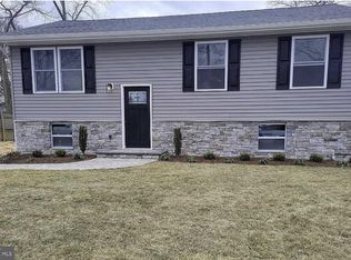 757 217th St, Pasadena, MD 21122