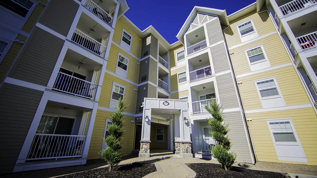 Building Photo - 4013 Harbour Landing Dr