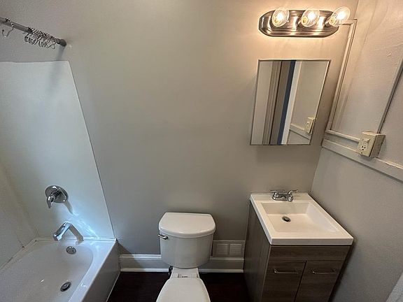 3rd image of 1685 Lincoln Ave #2A