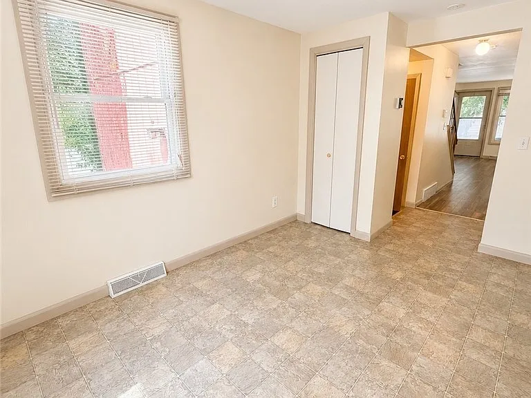 1 Robin Rd — Photo 7