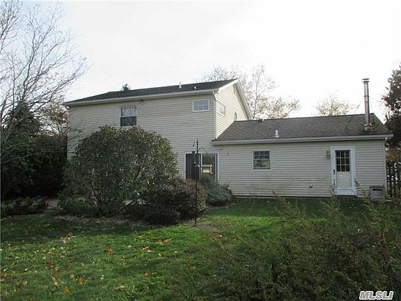 3rd image of 19 Ross Ln