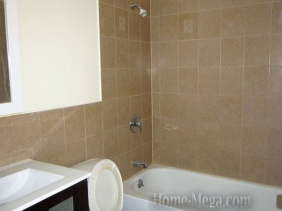 4th image of 174-44 140 Ave