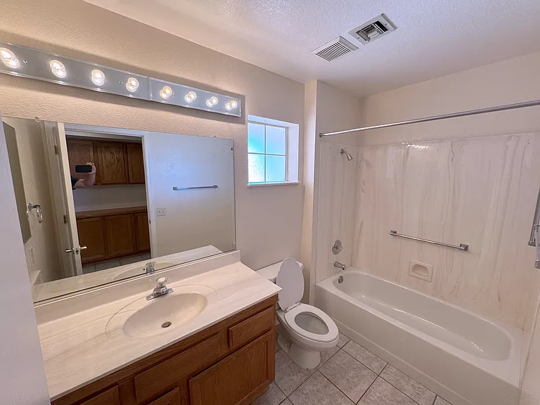 3009 Redington Dr — Photo 25