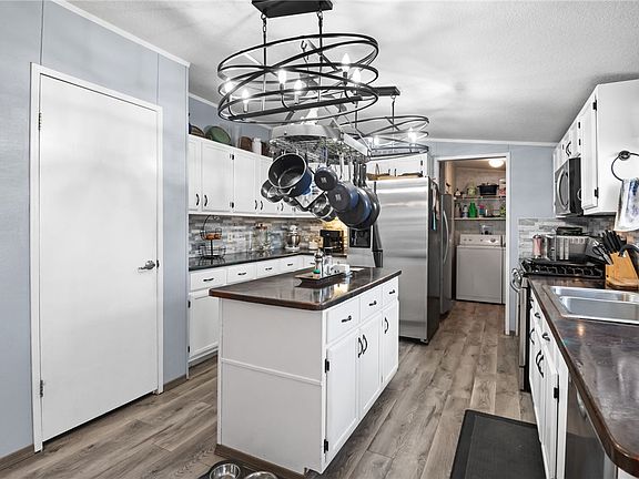 5th image of 3411 N Mayer Rd