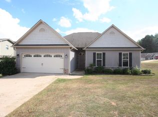 200 Dixie Creek Dr, Lagrange, GA