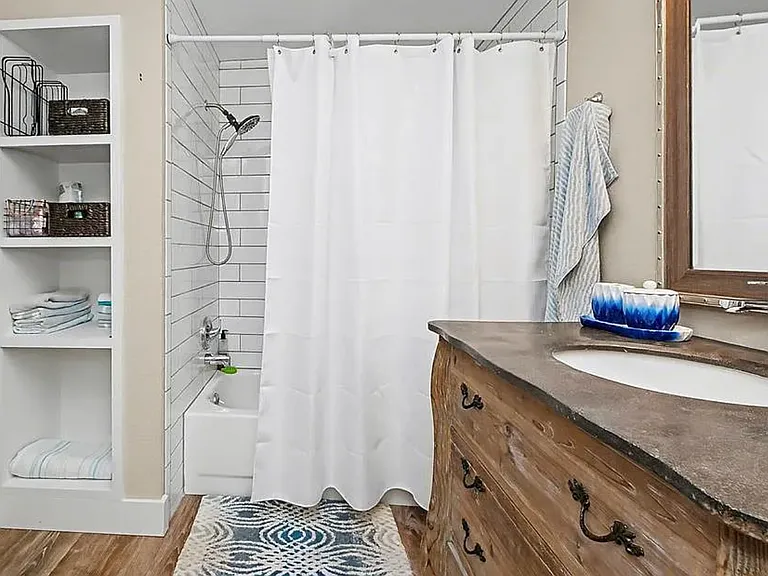 5408 Eagles Point Cir #302 — Photo 25