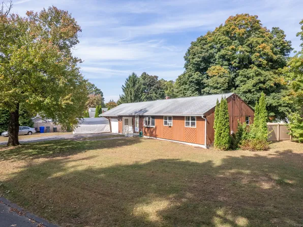 13 Arrow Street, Enfield, CT 06082
