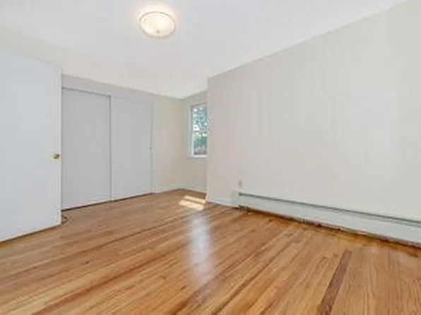 24 Friendly Rd, Norwalk, CT 06851