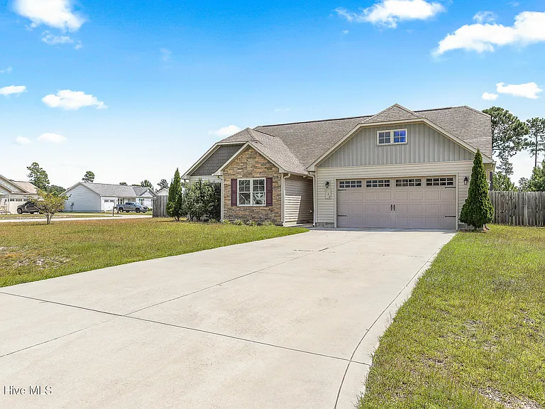 120 Prospect Dr — Photo 3